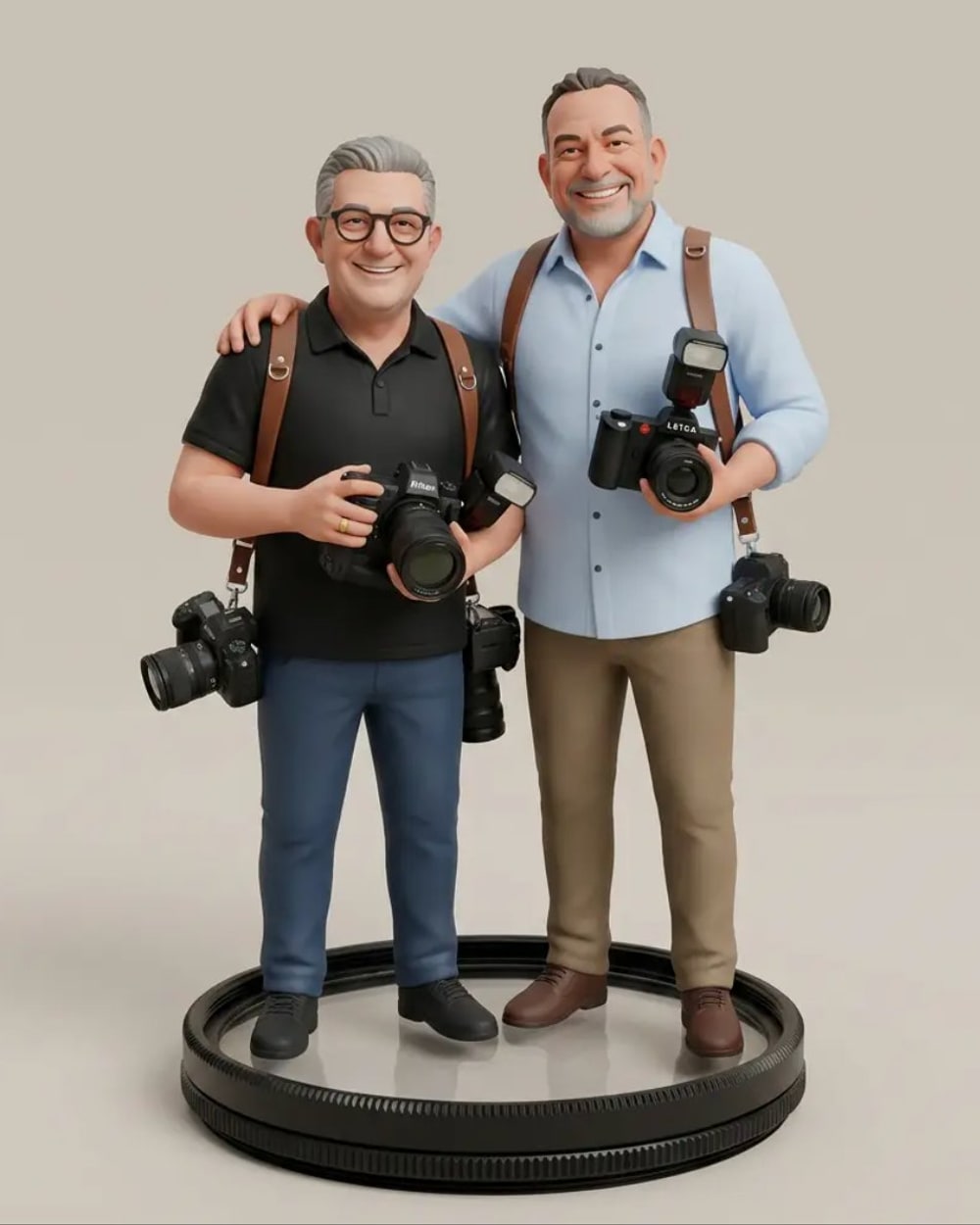 Figurine peinte main représentant deux photographes